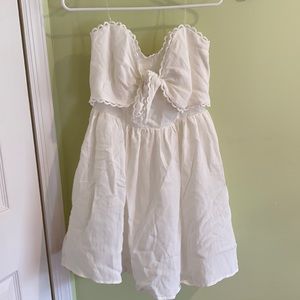 cutest white strapless dress!